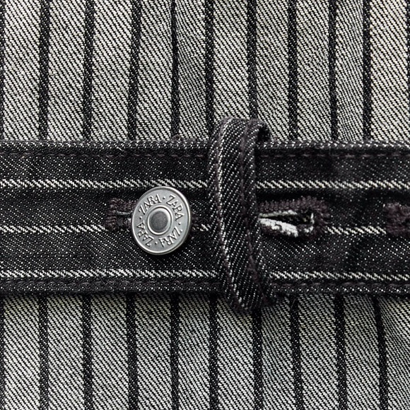 Zara Black and White Striped Halter Top - Picture 10 of 14